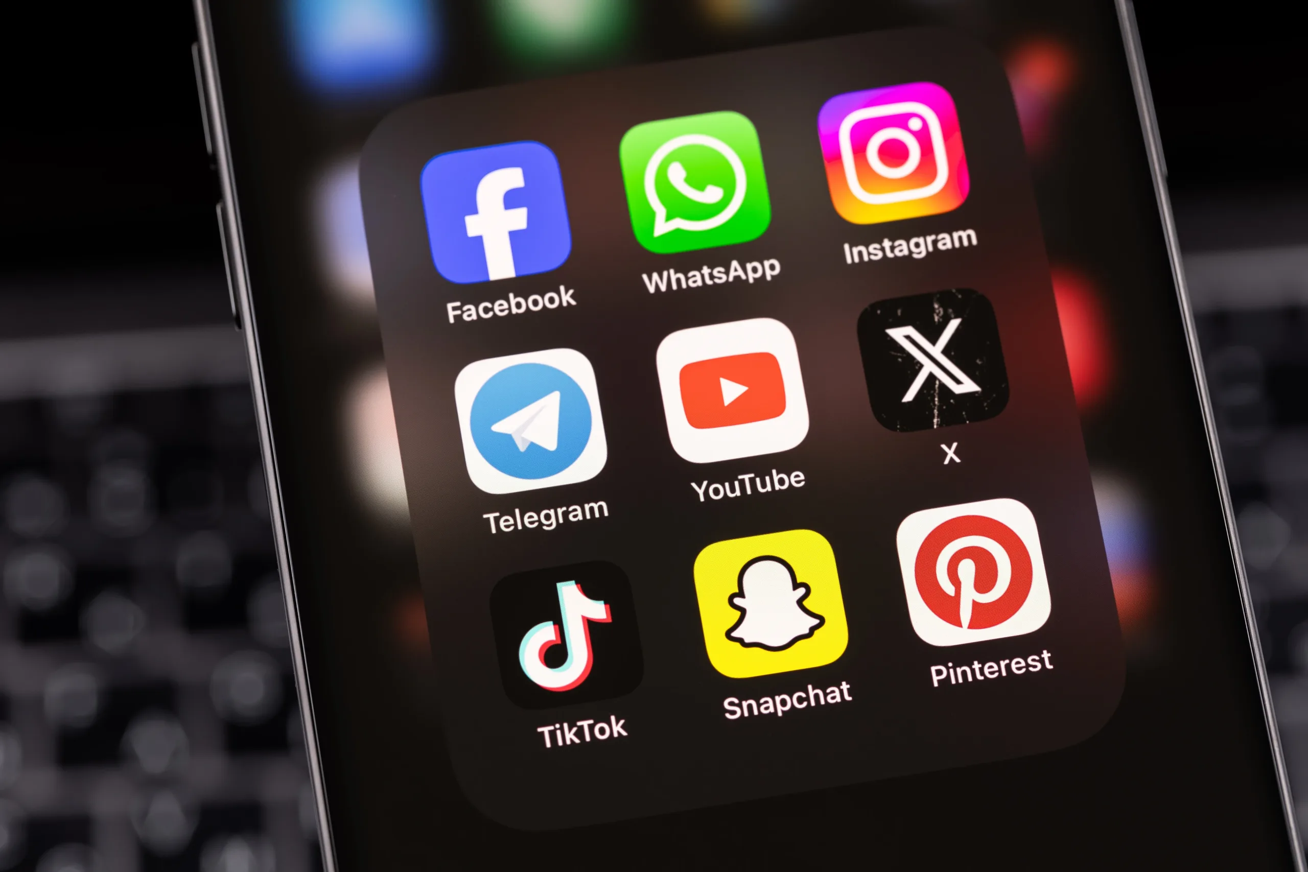 tendances-marketing-2026-reseaux-sociaux